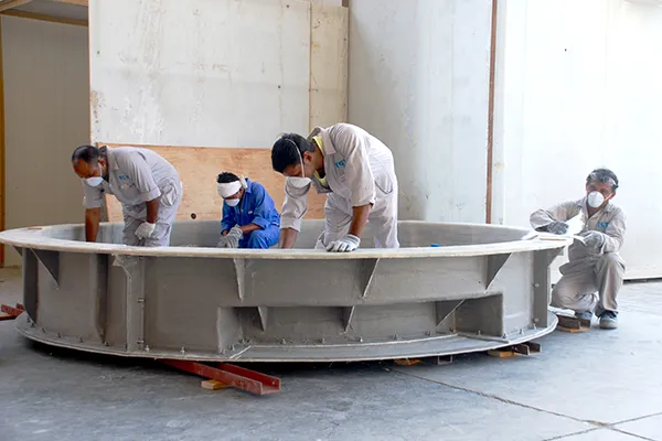 swimming pool maintenance companies dubai