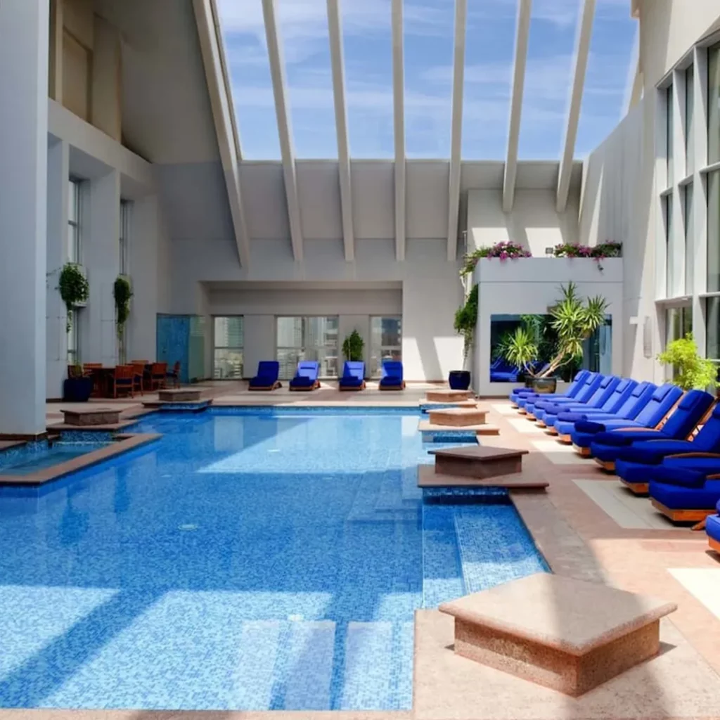 swimming pool design dubai