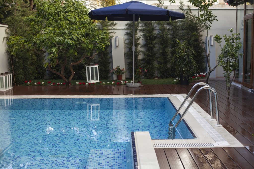 Fiberglass Swimming Pool